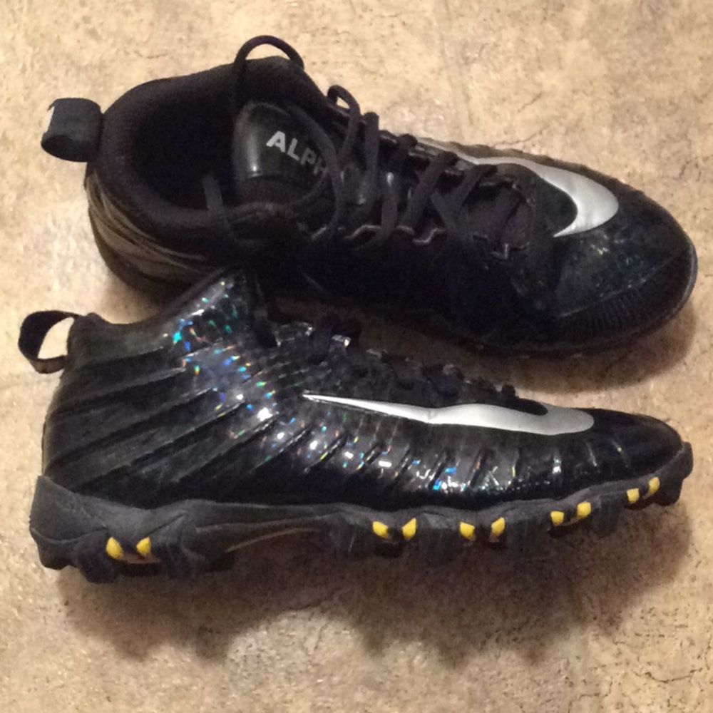 Youth football cleats size 5Y
